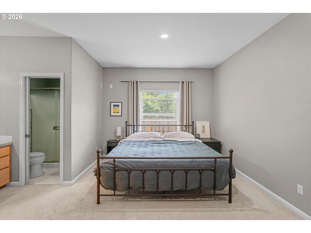 12172 SALMON Ct, Oregon City, OR 97045