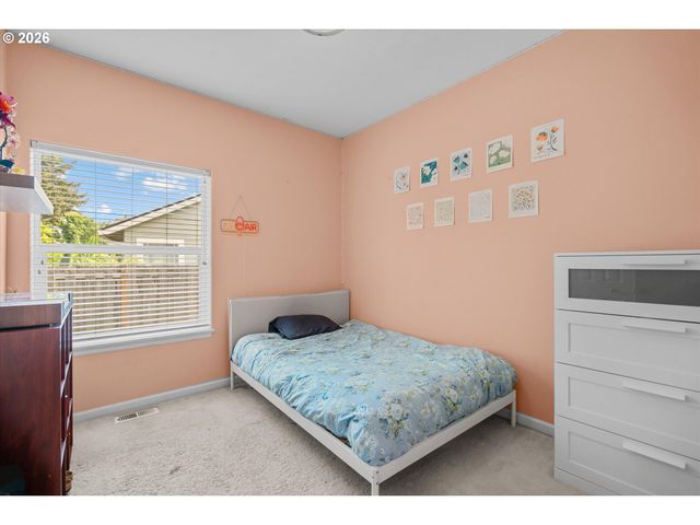12172 SALMON Ct, Oregon City, OR 97045