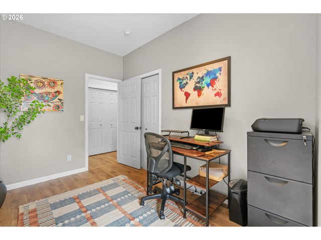 12172 SALMON Ct, Oregon City, OR 97045