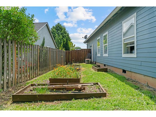 12172 SALMON Ct, Oregon City, OR 97045