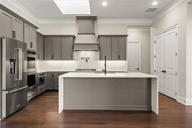 2451 Lizdionne Loop, Marietta, GA 30062