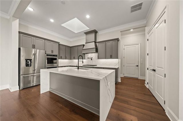 2451 Lizdionne Loop, Marietta, GA 30062