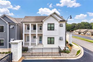 2451 Lizdionne Loop, Marietta, GA 30062