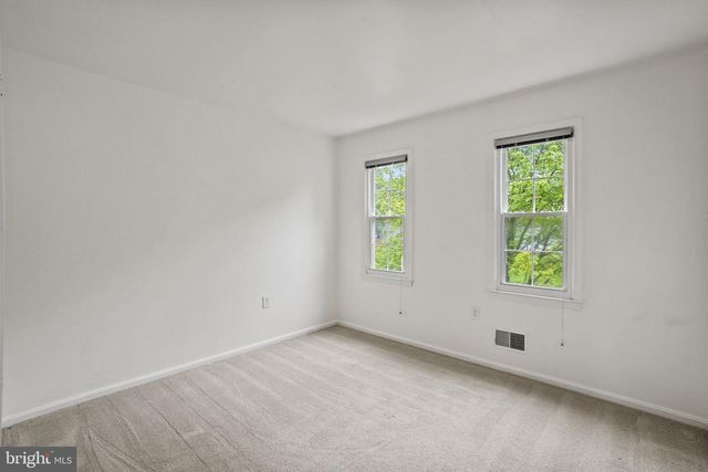 9086 BROOK FORD RD, Burke, VA 22015