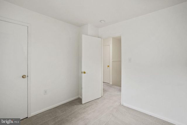 9086 BROOK FORD RD, Burke, VA 22015