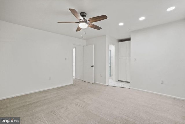 9086 BROOK FORD RD, Burke, VA 22015