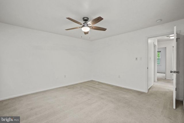 9086 BROOK FORD RD, Burke, VA 22015