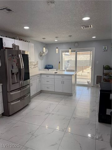 5425 Evergreen Avenue, Las Vegas, NV 89107