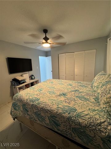 5425 Evergreen Avenue, Las Vegas, NV 89107