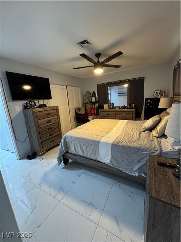 5425 Evergreen Avenue, Las Vegas, NV 89107