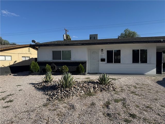 5425 Evergreen Avenue, Las Vegas, NV 89107