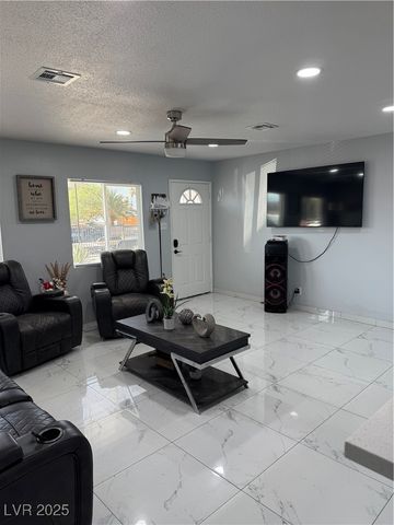 5425 Evergreen Avenue, Las Vegas, NV 89107