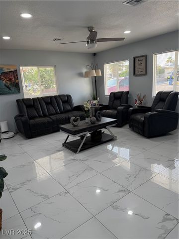 5425 Evergreen Avenue, Las Vegas, NV 89107