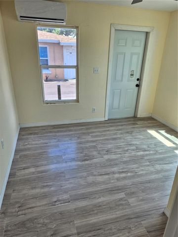 5680 28TH STREET N D5, St Petersburg, FL 33714