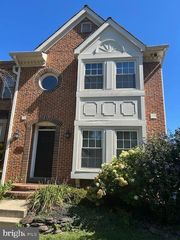11800 GREEN LOOK PL, Fairfax, VA 22033