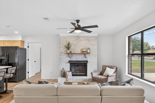 6649 Black Oak Place, Pensacola, FL 32526