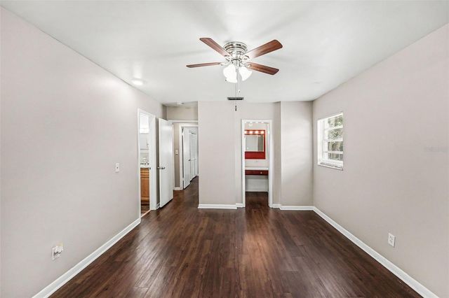 14706 CARNATION DRIVE, Tampa, FL 33613