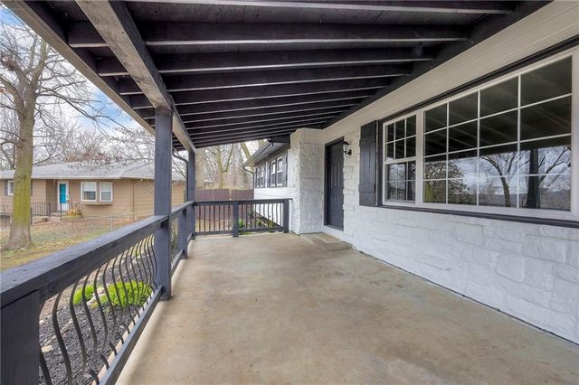 6728 Montana Court, Kansas City, KS 66111