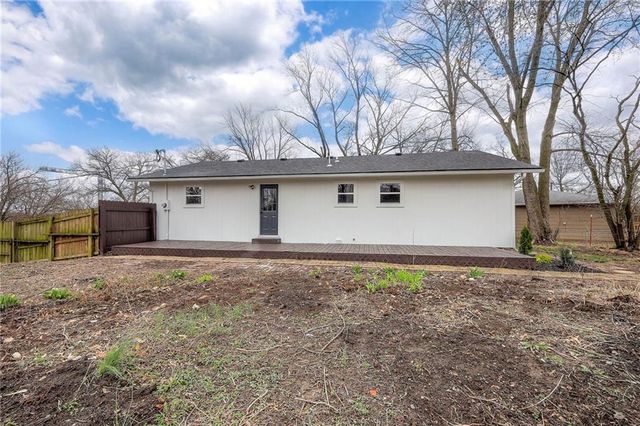 6728 Montana Court, Kansas City, KS 66111