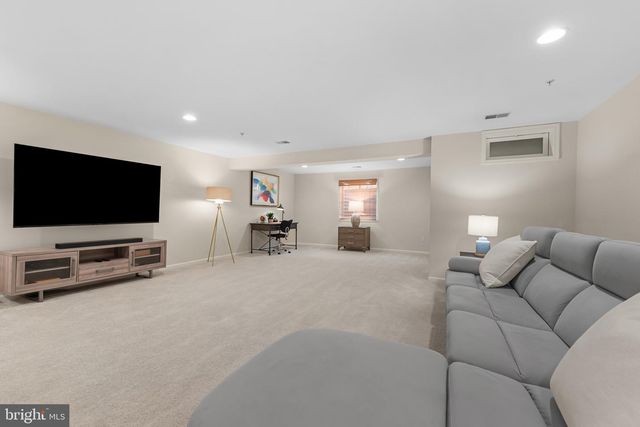 8522 MOUNTAINHOLLY DR, Pikesville, MD 21208
