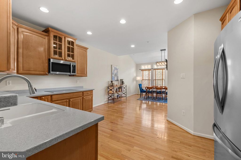 Image 11 of property listing at 8522 MOUNTAINHOLLY DR, Pikesville, MD 21208