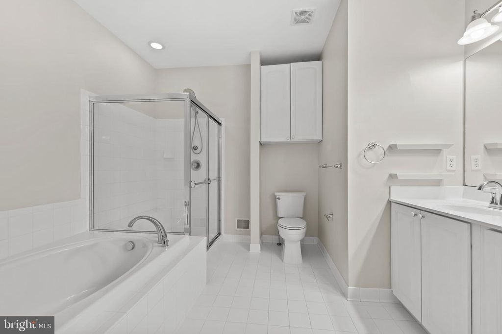 Image 28 of property listing at 8522 MOUNTAINHOLLY DR, Pikesville, MD 21208