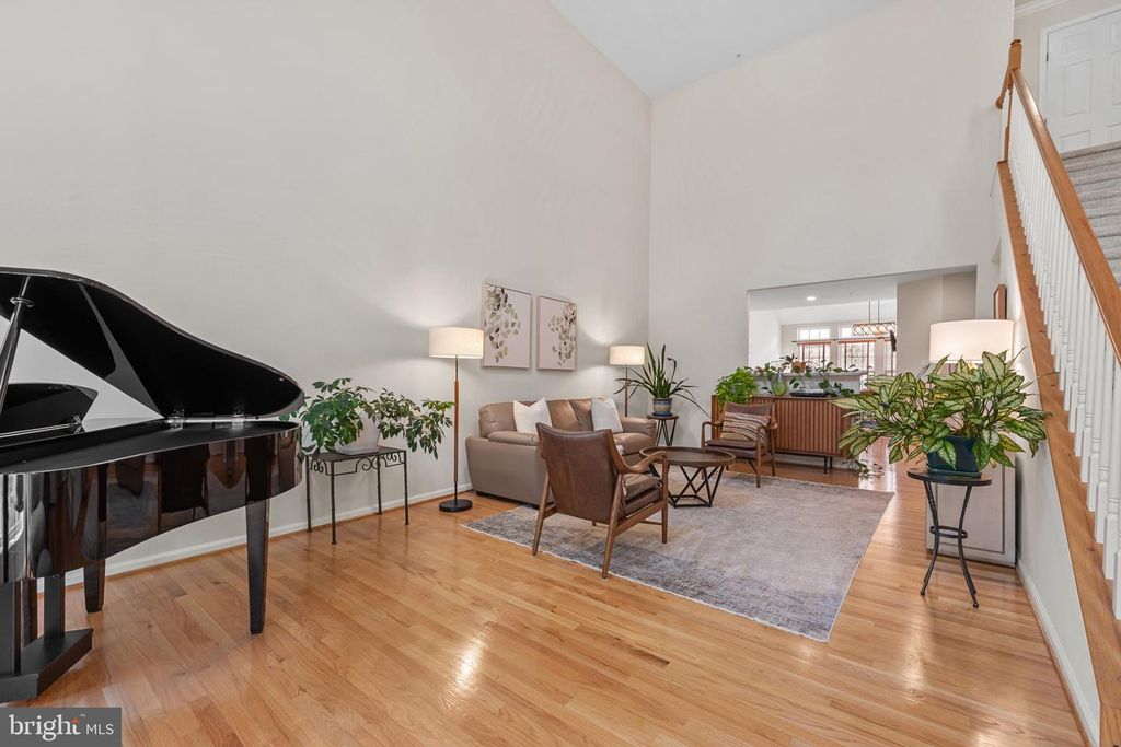 Image 3 of property listing at 8522 MOUNTAINHOLLY DR, Pikesville, MD 21208