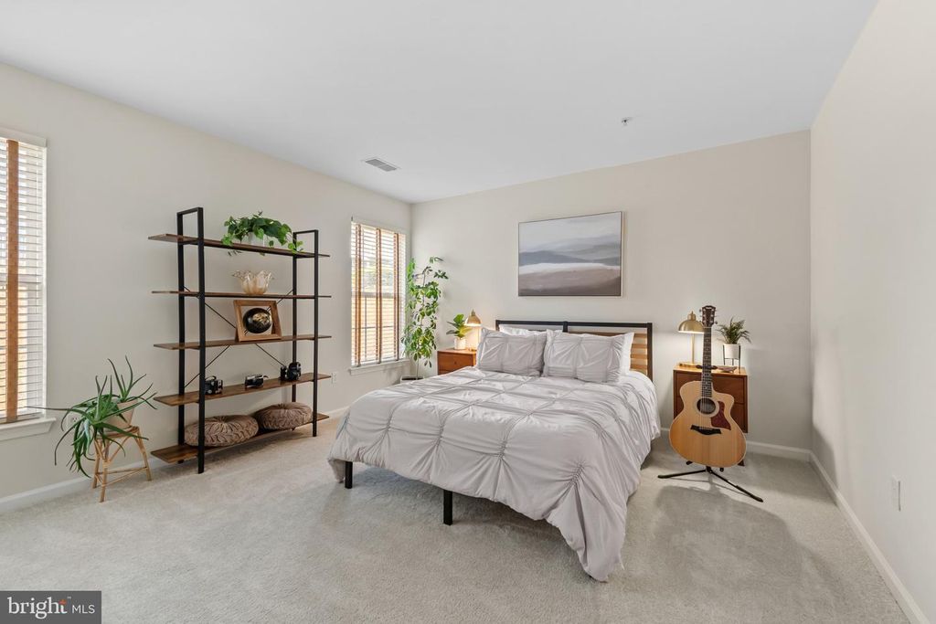 Image 36 of property listing at 8522 MOUNTAINHOLLY DR, Pikesville, MD 21208