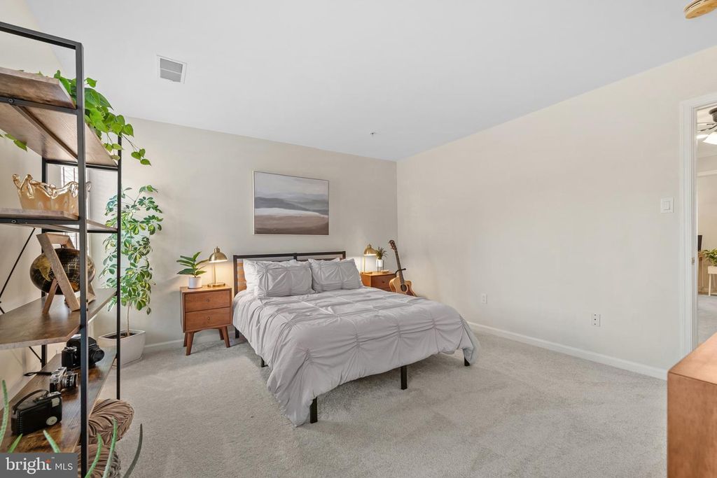 Image 37 of property listing at 8522 MOUNTAINHOLLY DR, Pikesville, MD 21208