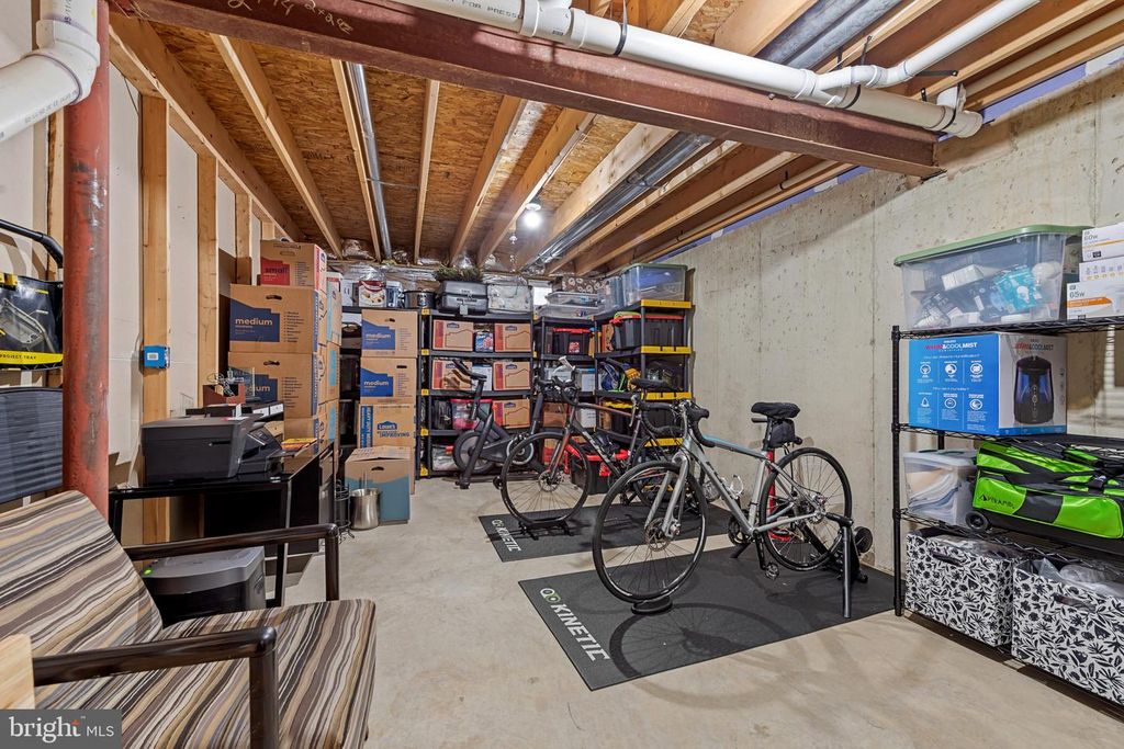 Image 56 of property listing at 8522 MOUNTAINHOLLY DR, Pikesville, MD 21208