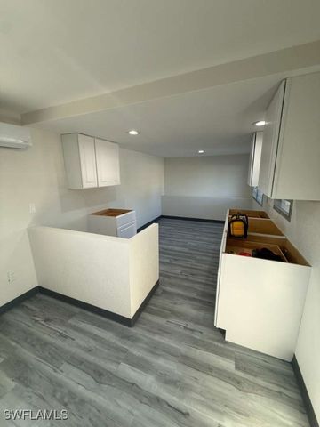 102 Amber AVE, North Fort Myers, FL 33917