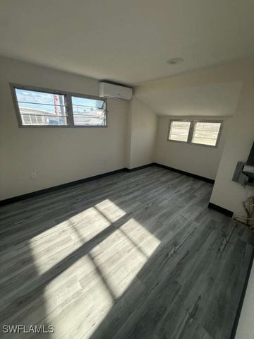 102 Amber AVE, North Fort Myers, FL 33917