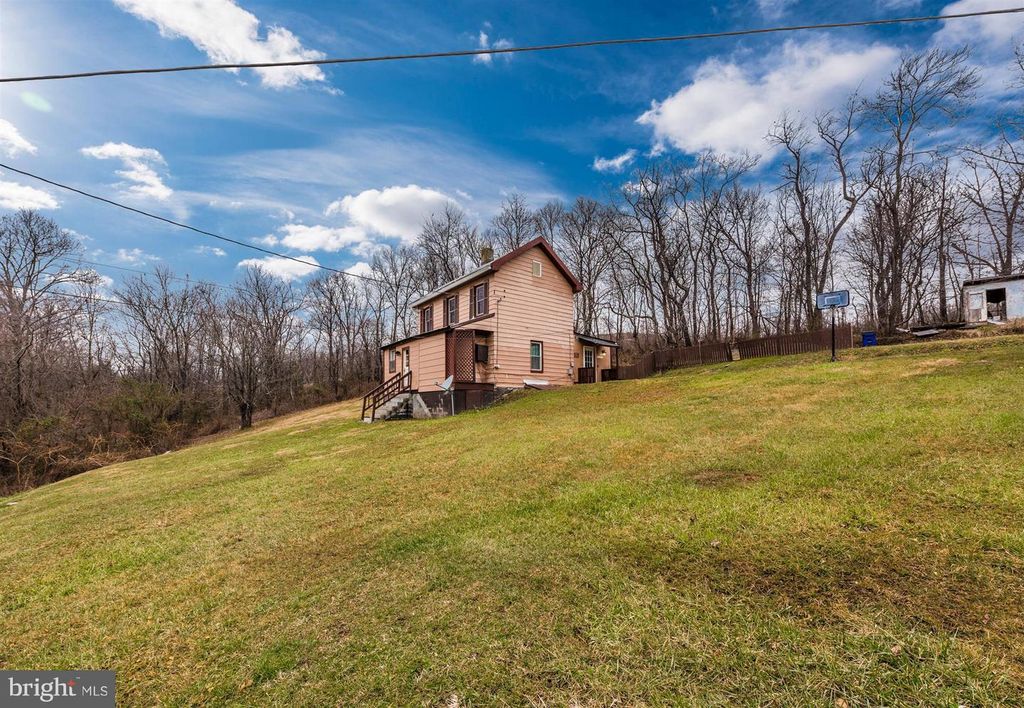 1402 WOODENBRIDGE LN, Mount Airy, MD 21771