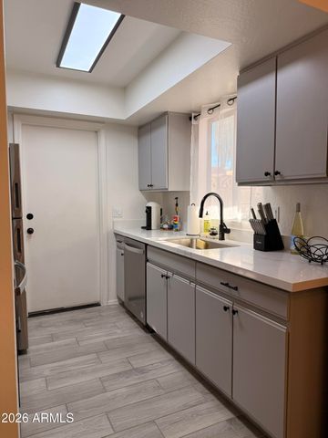 2554 W kathleen Road, Phoenix, AZ 85023