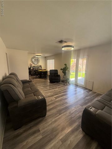 3929 Calle Esquina, Las Vegas, NV 89103