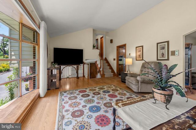 1248 POUDER RD, Sykesville, MD 21784