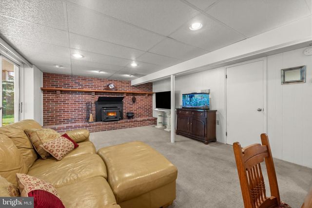 1248 POUDER RD, Sykesville, MD 21784