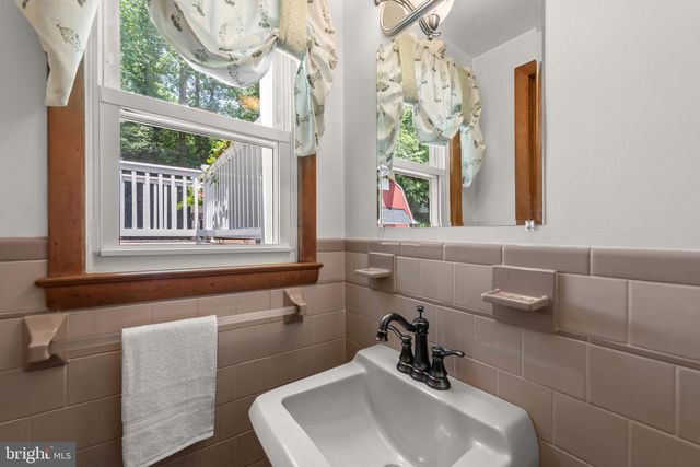 1248 POUDER RD, Sykesville, MD 21784