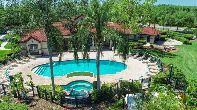 4209 WOODSTORKS WALK WAY 1110, Lutz, FL 33558