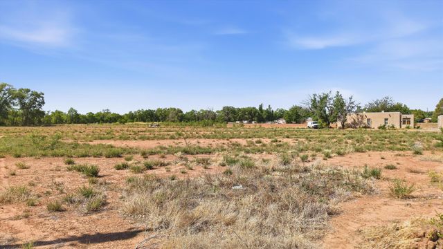 2220 Muniz Road SW, Albuquerque, NM 87105