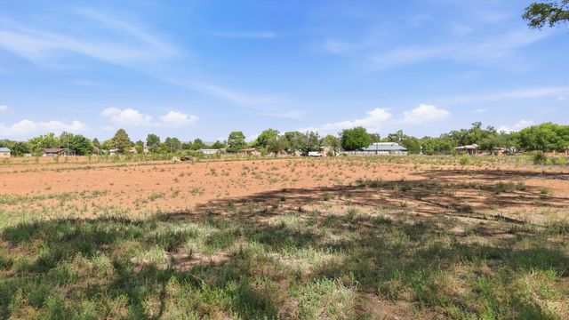 2220 Muniz Road SW, Albuquerque, NM 87105