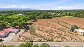 2220 Muniz Road SW, Albuquerque, NM 87105