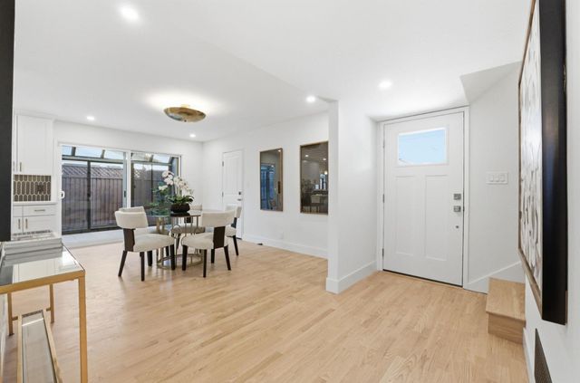 1003 Rosa Avenue, Sunnyvale, CA 94086