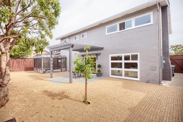 1003 Rosa Avenue, Sunnyvale, CA 94086