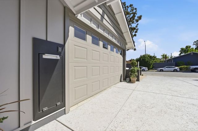 1003 Rosa Avenue, Sunnyvale, CA 94086