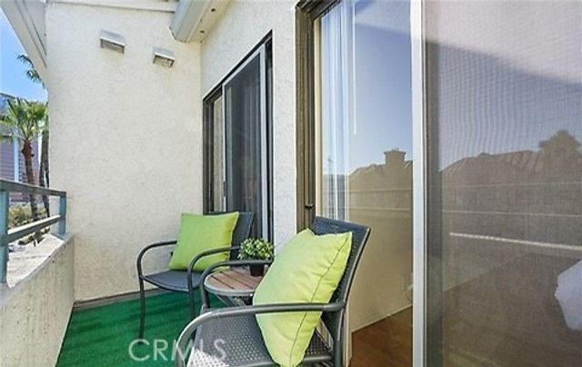 720 W 4th St 416, Long Beach, CA 90802