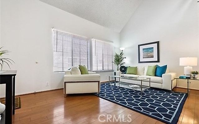 720 W 4th St 416, Long Beach, CA 90802