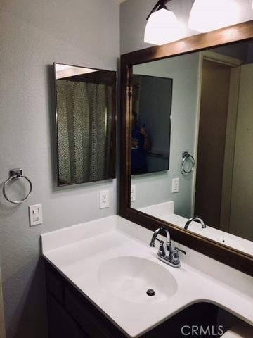 720 W 4th St 416, Long Beach, CA 90802