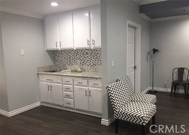720 W 4th St 416, Long Beach, CA 90802