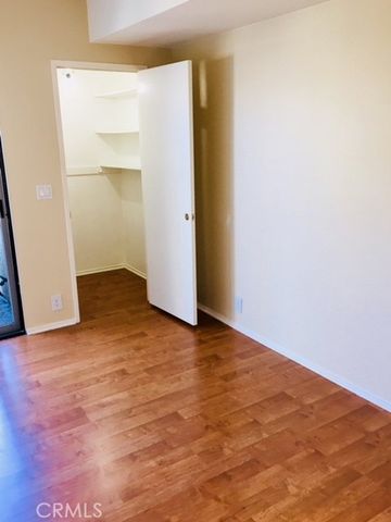 720 W 4th St 416, Long Beach, CA 90802